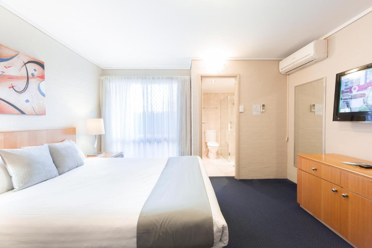 Ibis Styles Canberra Esterno foto